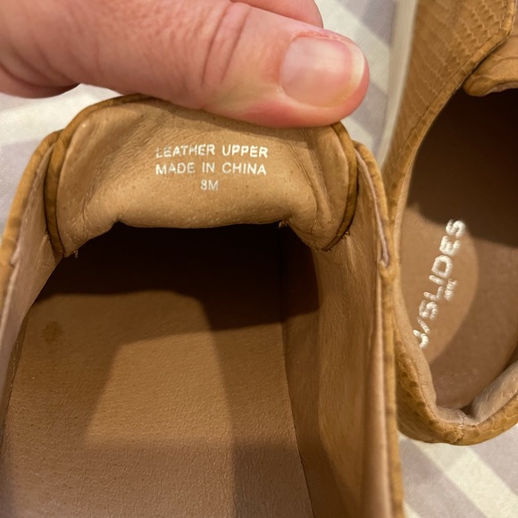 J Slides Heidi Tan Embossed Croc size 8 - Picture 11 of 12